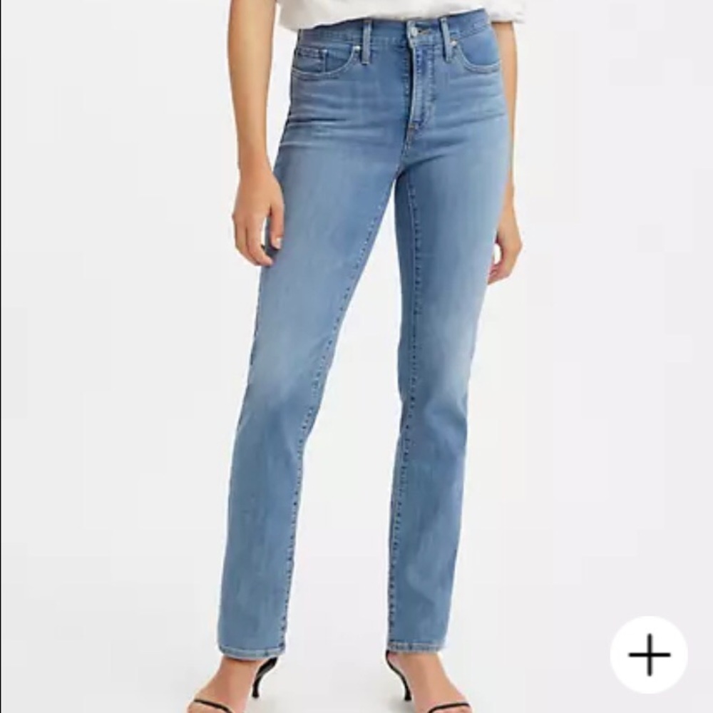 Levi’s 314 Shaping Straight Jeans